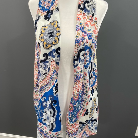 Alya Tops - Alya Size Small Floral Vest Lace Southern BV9